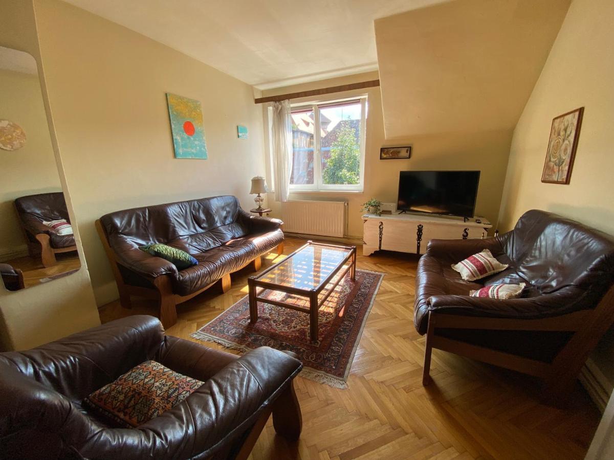 Rose'S Oldtown Apartment 브라쇼브 외부 사진
